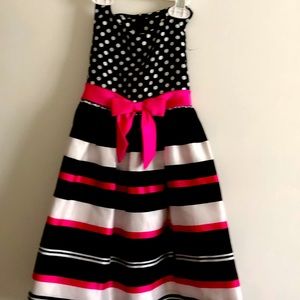 Size 4T pink and black dress